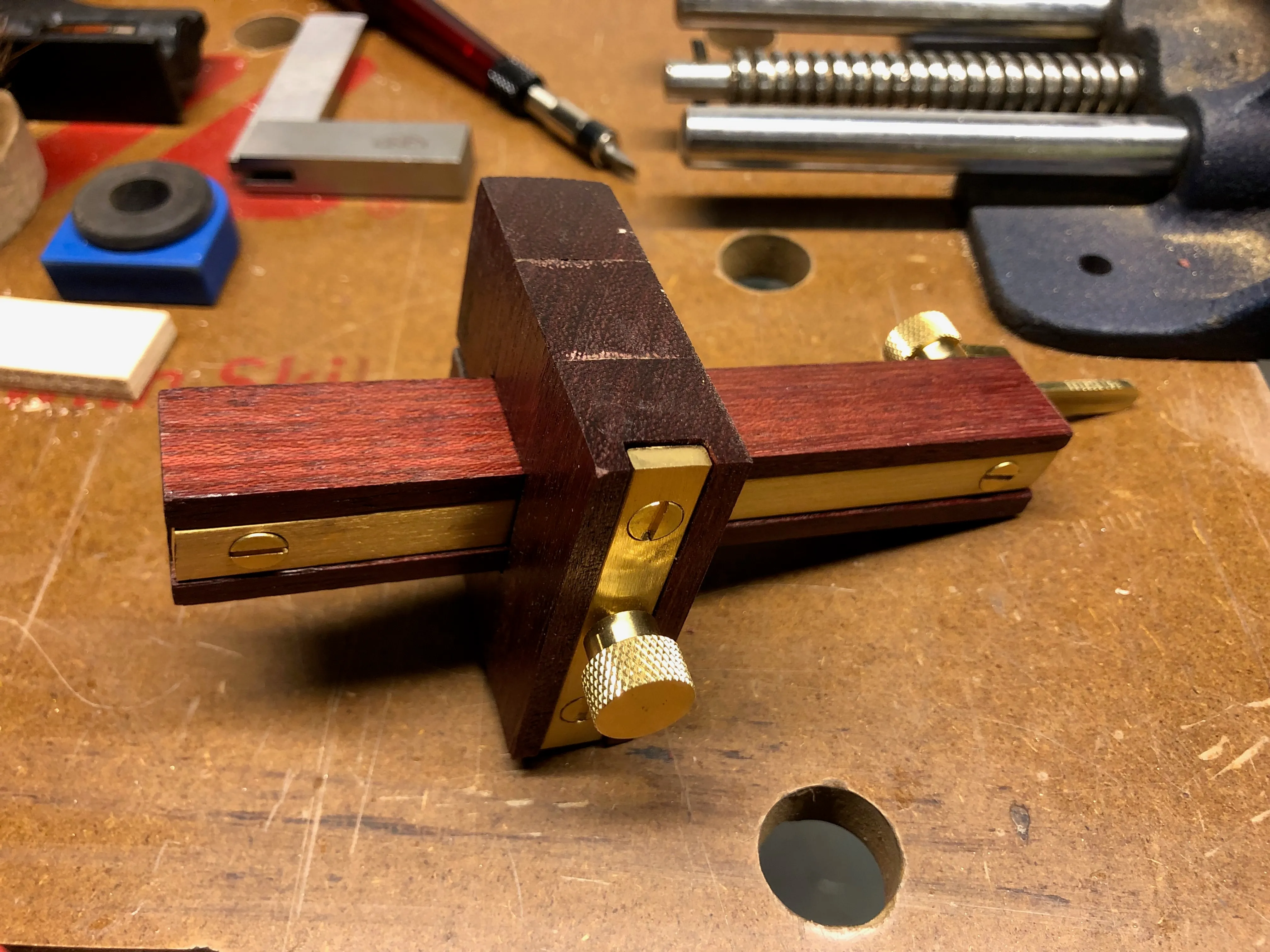 Mortise gauge knob-side